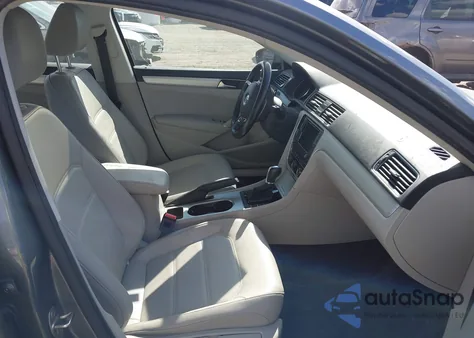 2019 Volkswagen Passat 2.0T Wolfsburg Edition from USA, damaged, VIN 1VWLA7A3XKC000615